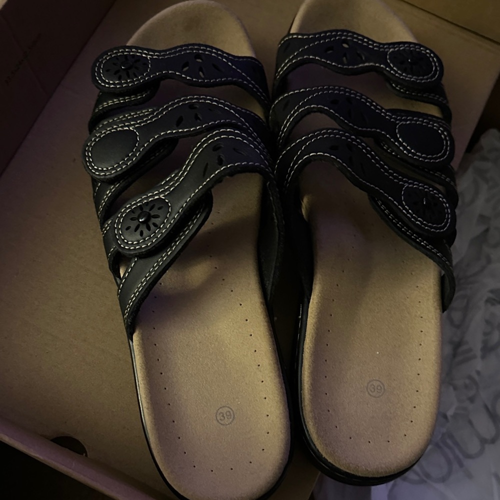 Women's Black Sandals